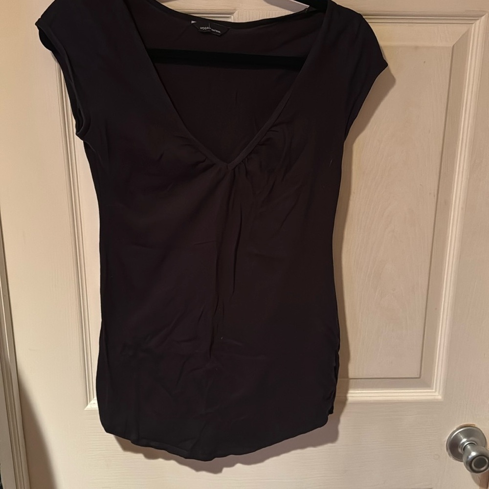 V neck tee